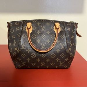 Louis Vuitton turene pm